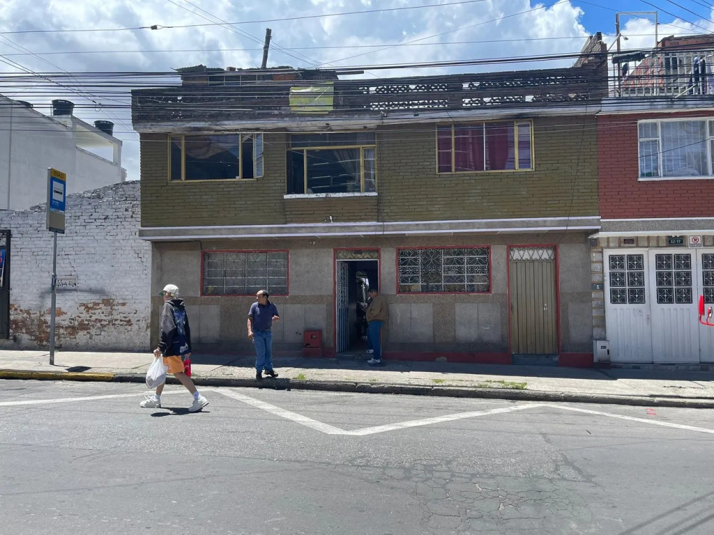 Casa en venta en San Isidro, Bogotá · foto 2 de 11