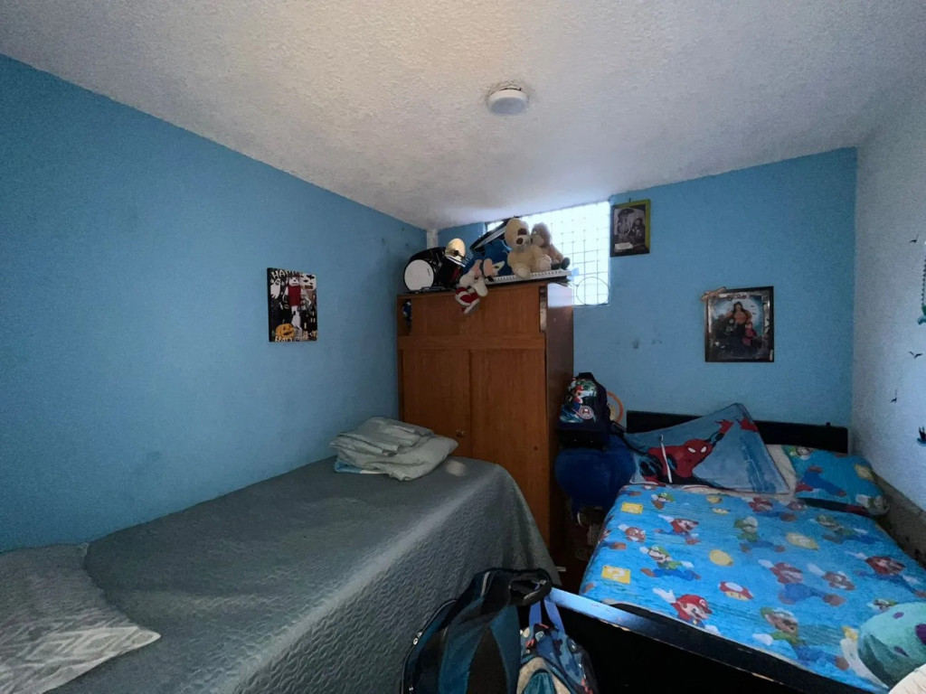 Casa en venta en Veinte De Julio, Bogotá · foto 2 de 18