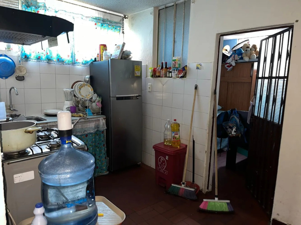 Casa en venta en Veinte De Julio, Bogotá · foto 3 de 18