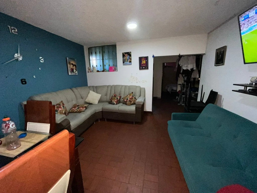 Casa en venta en Veinte De Julio, Bogotá · foto 4 de 18