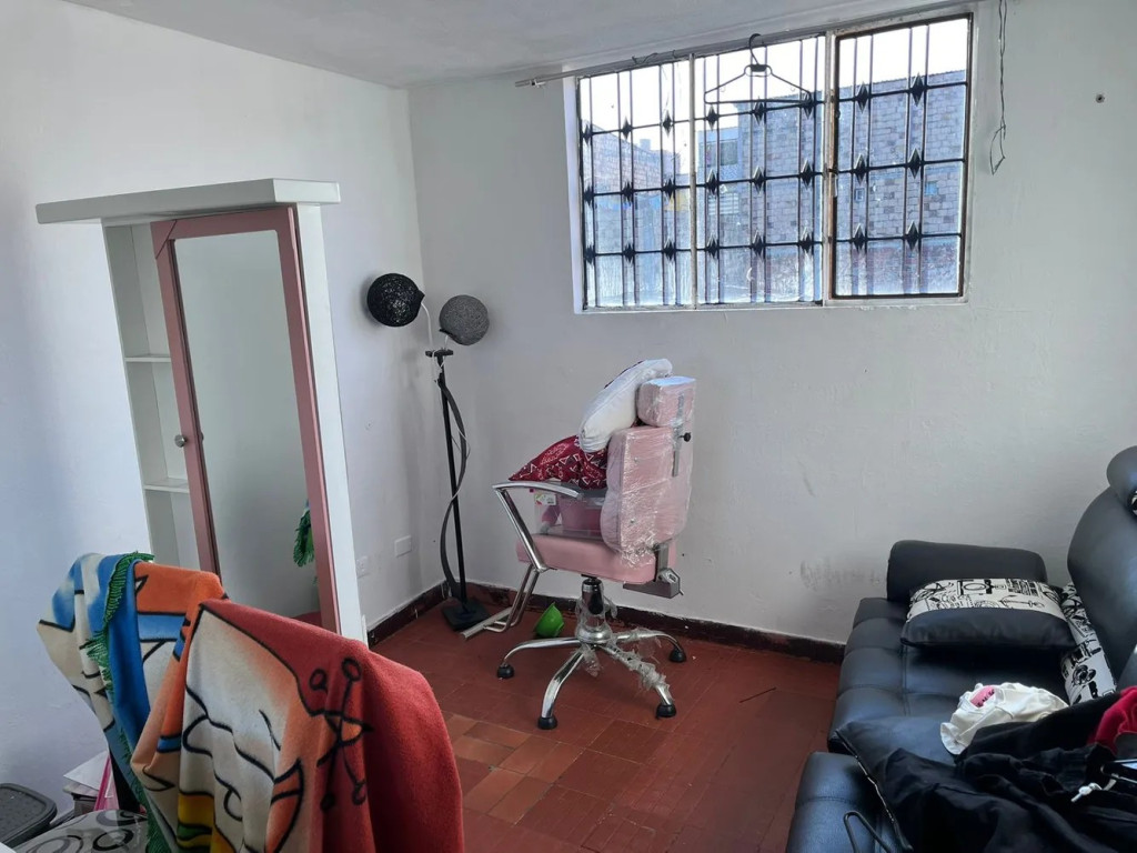 Casa en venta en Veinte De Julio, Bogotá · foto 9 de 18