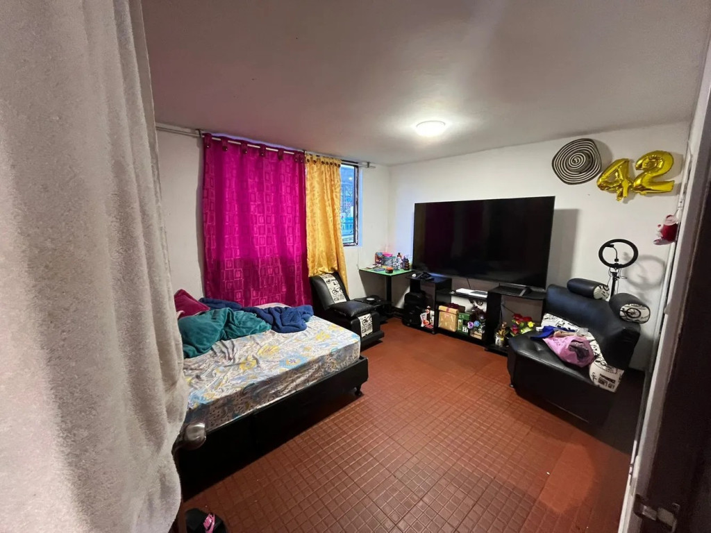 Casa en venta en Veinte De Julio, Bogotá · foto 11 de 18
