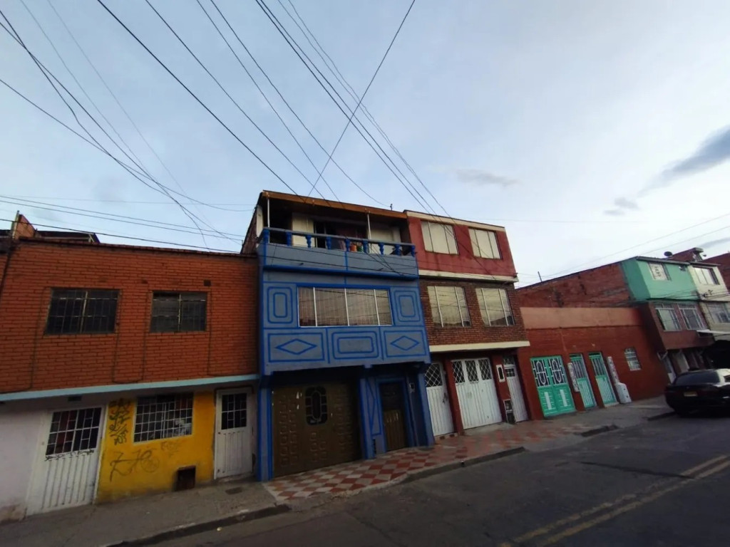 Casa en venta en Perdomo Alto, Bogotá · foto 2 de 21