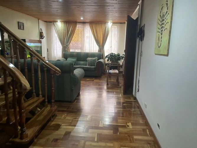 Casa de 4 alcobas en venta en Villa Sagrario, Bogotá, 195 m² · foto 11 de 19