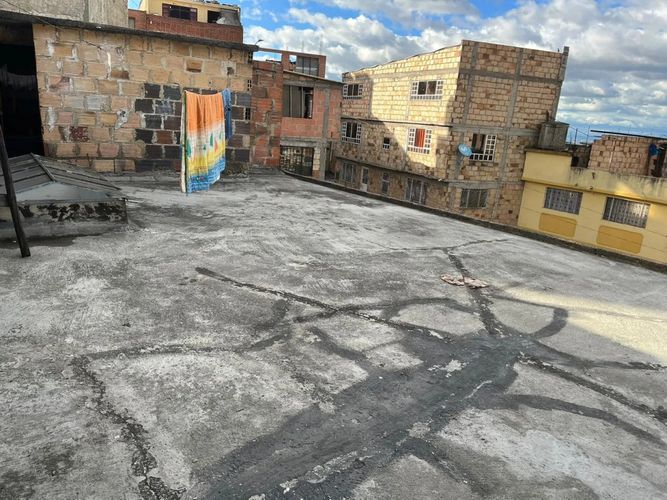 Casa de 16 alcobas en venta en Atenas, Bogotá, 320 m² · foto 5 de 17