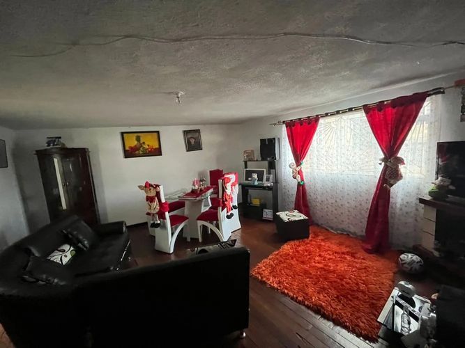Casa de 16 alcobas en venta en Atenas, Bogotá, 320 m² · foto 6 de 17