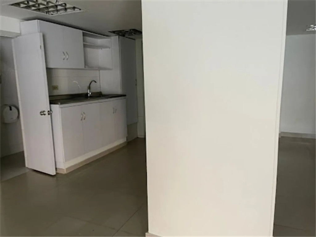 Casa en venta en Barrios Unidos, Bogotá · foto 2 de 8
