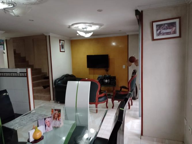 Casa de 4 alcobas en venta en San Vicente Ferrer, Bogotá, 232 m² · foto 11 de 18