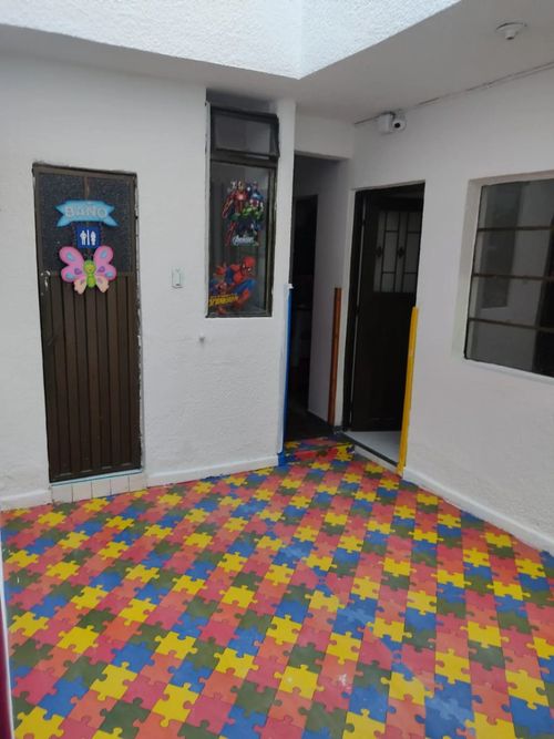 Casa de 6 alcobas en venta en Country Sur, Bogotá, 372 m² · foto 4 de 15