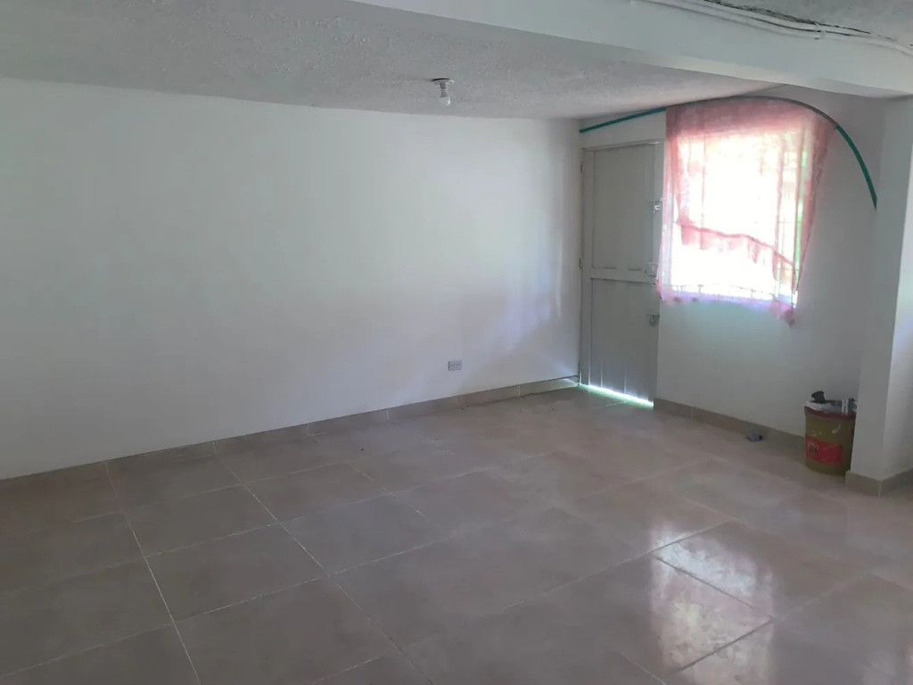 Casa en venta en Altos Del Poblado, Bogotá · foto 5 de 13