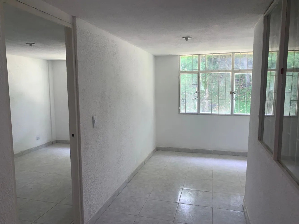Casa en venta en Altos Del Poblado, Bogotá · foto 9 de 13