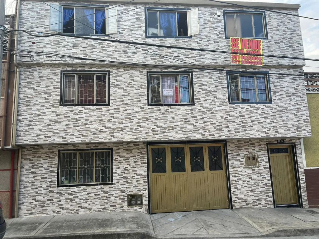 Casa en venta en Bello Horizonte, Bogotá · foto 2 de 18