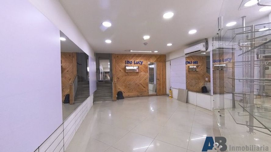 Local en arriendo en La Candelaria, Medellín, 70 m² · foto 3 de 8