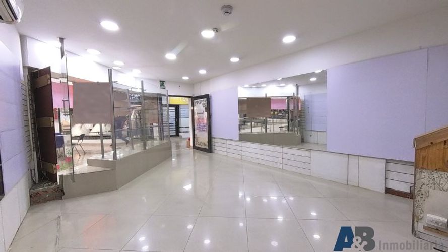 Local en arriendo en La Candelaria, Medellín, 70 m² · foto 4 de 8