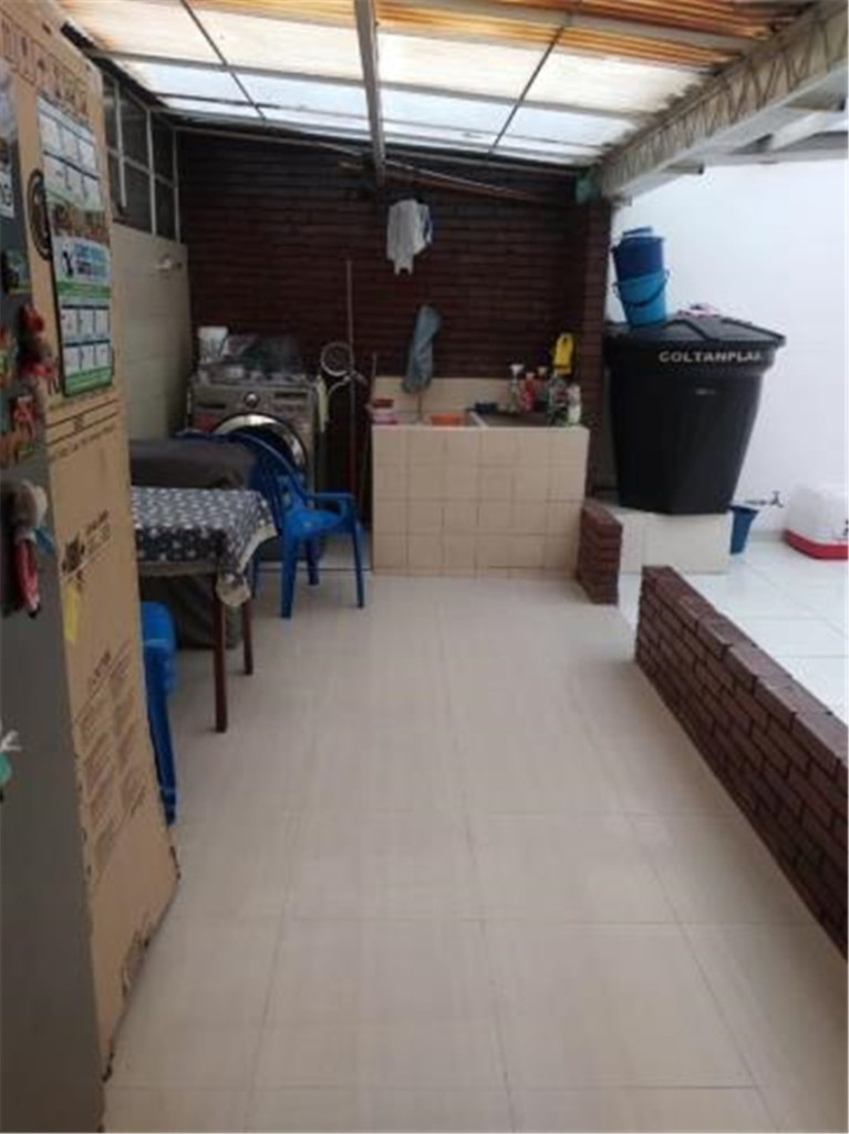 Casa en venta en Kennedy Central, Bogotá · foto 2 de 15