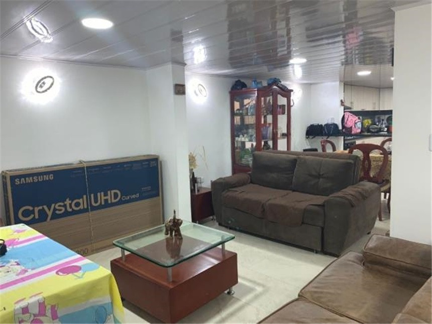 Casa en venta en Bravo Paez, Bogotá · foto 3 de 24
