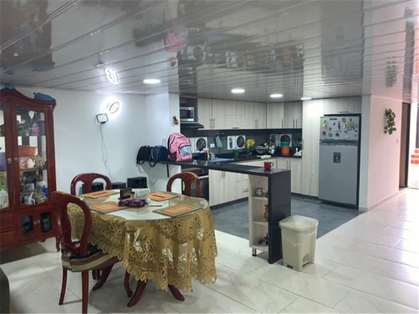 Casa en venta en Bravo Paez, Bogotá · foto 6 de 24