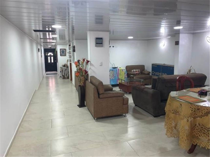 Casa en venta en Bravo Paez, Bogotá · foto 8 de 24