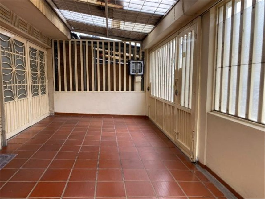 Casa en venta en Santa Isabel Sur, Bogotá · foto 3 de 23