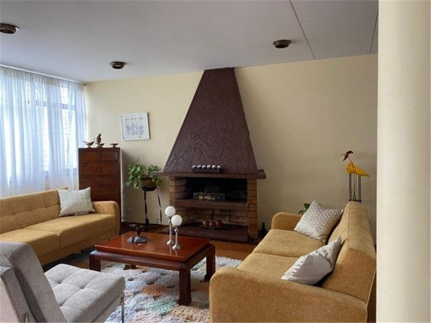 Casa en venta en Santa Barbara, Bogotá · foto 6 de 16
