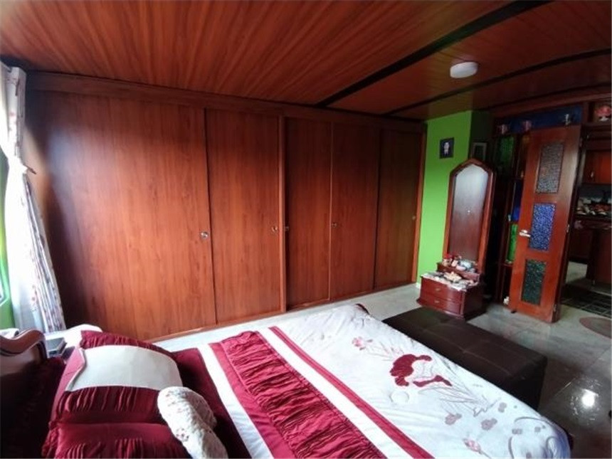 Casa en venta en Santa Librada, Bogotá · foto 8 de 14