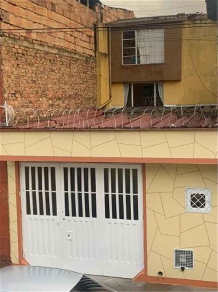 Casa en venta en Ingles, Bogotá · foto 2 de 14
