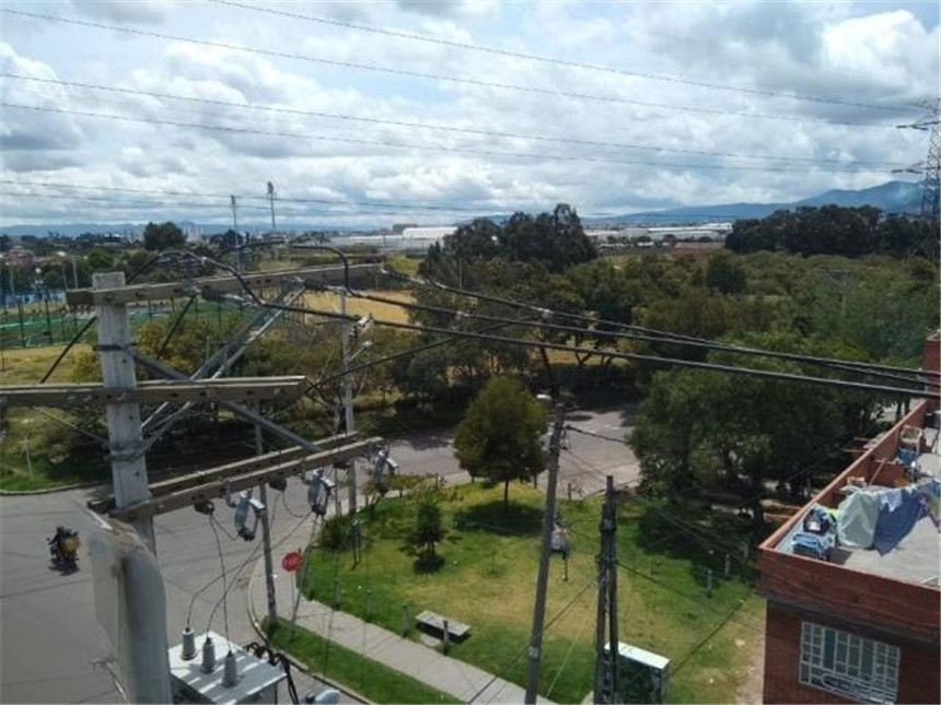 Casa en venta en Candelaria La Nueva, Bogotá · foto 3 de 24