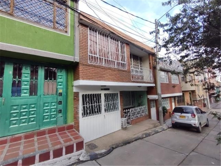 Casa en venta en Santa Librada, Bogotá · foto 3 de 3