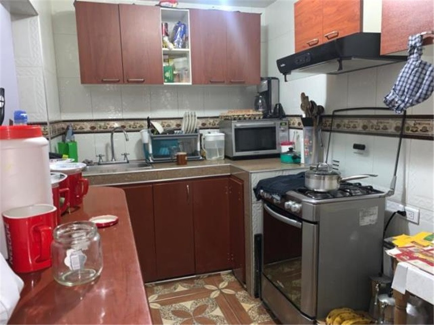 Casa en venta en Usminia, Bogotá · foto 3 de 16