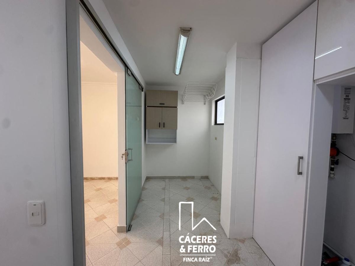 Apartamento en venta en Santa Barbara, Bogotá · foto 7 de 17