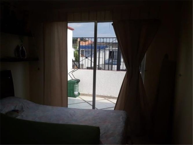 Casa de 3 alcobas en venta en Br. Rosa Blanca 2, Girardot, 144 m² · foto 4 de 10