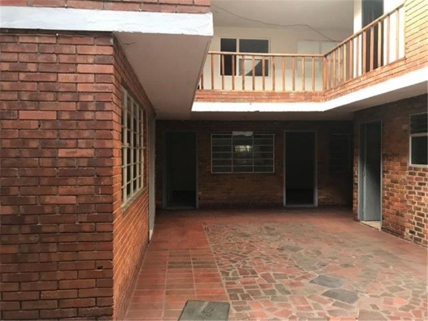 Casa en venta en Las Mercedes, Bogotá · foto 7 de 21