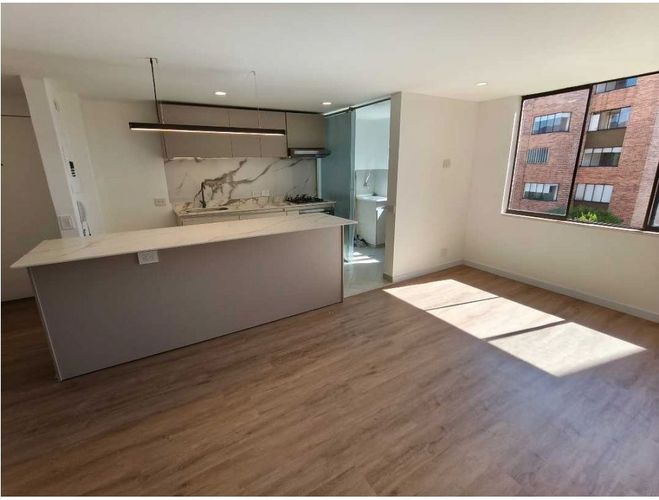Apartamento en venta en Niza Norte, Bogotá · foto 2 de 23