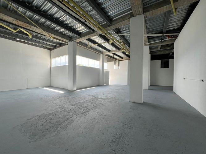Bodega en venta en Ondas Del Otún, Manizales, 456 m² · foto 11 de 18