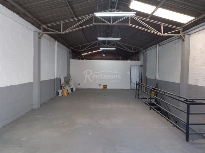 Bodega en venta en Trinidad, Medellín, 265 m² · foto 6 de 20