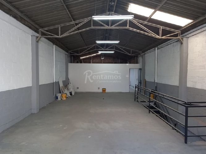 Bodega en venta en Trinidad, Medellín, 265 m² · foto 12 de 20