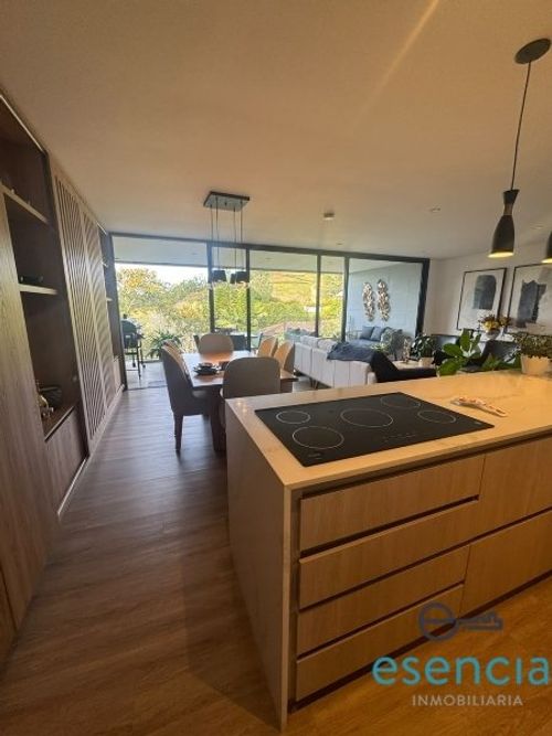 Apartamento de 2 alcobas en venta en Llano Grande, Rionegro, 110 m² · foto 2 de 24