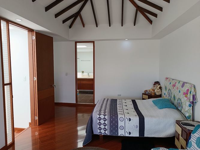 Casa de 3 alcobas en venta en Cota, 120 m² · foto 4 de 16