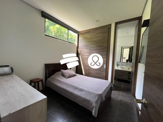 Casa de 5 alcobas en venta en Zona Centro, Envigado · foto 12 de 24