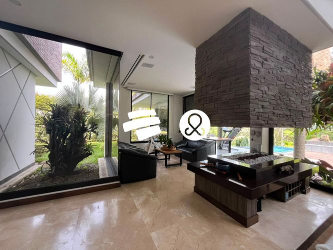 Casa de 5 alcobas en venta en Zona Centro, Envigado · foto 14 de 24