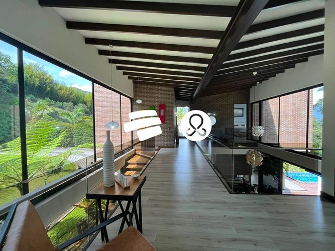Casa de 5 alcobas en venta en Zona Centro, Envigado · foto 18 de 24