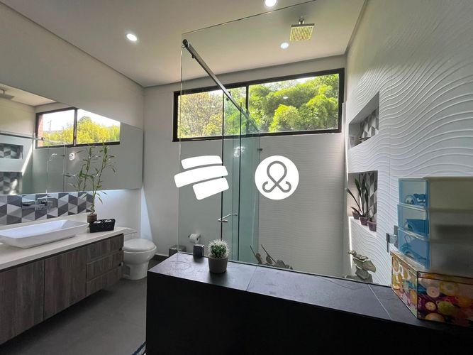 Casa de 5 alcobas en venta en Zona Centro, Envigado · foto 23 de 24
