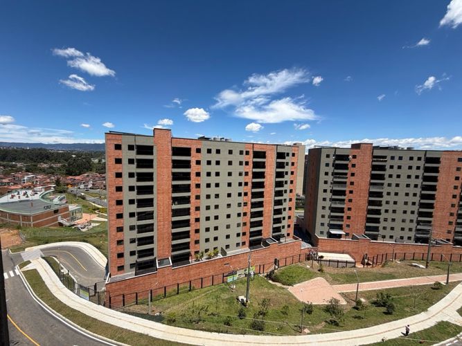 Apartamento de 2 alcobas en venta en Centro, Rionegro, 62 m² · foto 5 de 19