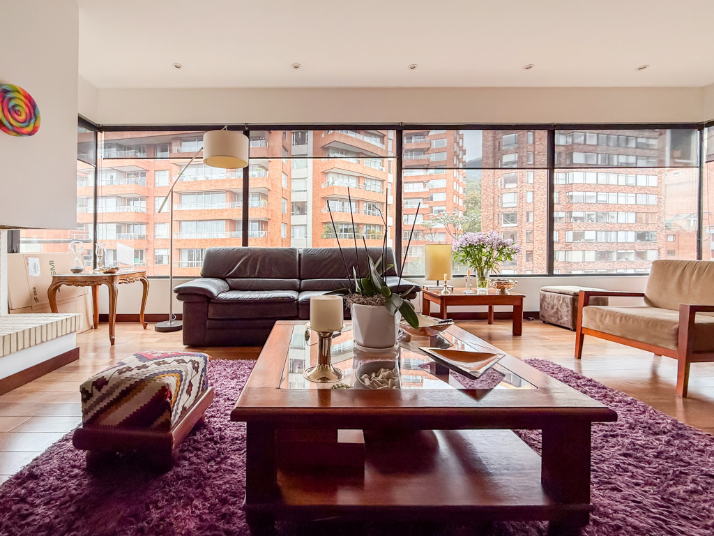 Apartamento en venta en Los Rosales, Bogotá · foto 2 de 21