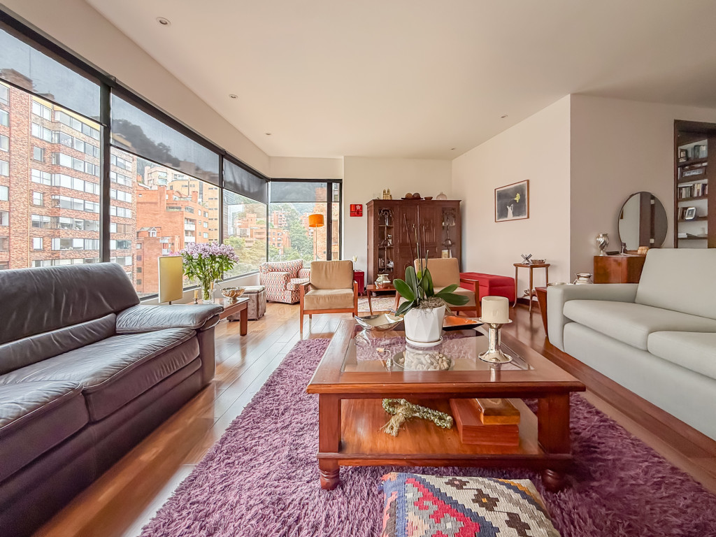Apartamento en venta en Los Rosales, Bogotá · foto 4 de 21