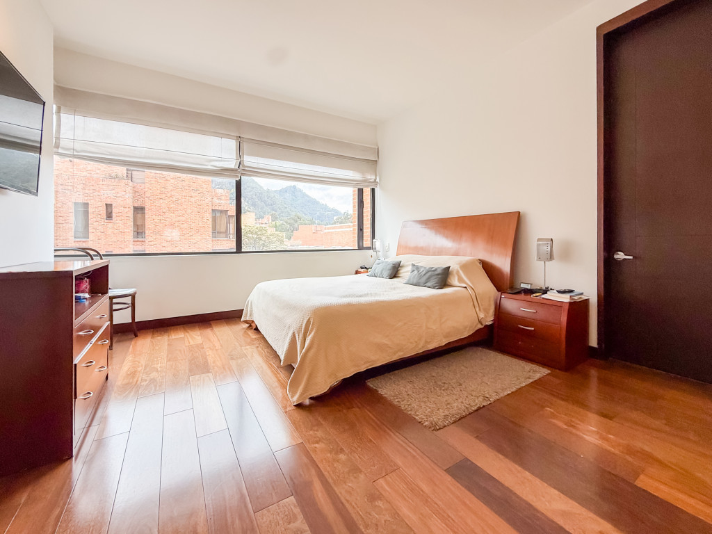 Apartamento en venta en Los Rosales, Bogotá · foto 9 de 21