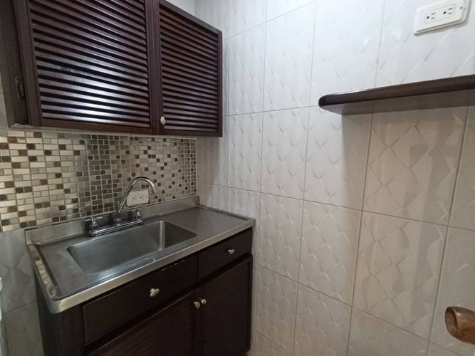 Oficina en arriendo en El Poblado, Medellín, 60 m² · foto 5 de 9