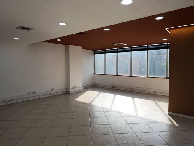 Oficina en arriendo en El Poblado, Medellín, 60 m² · foto 7 de 9