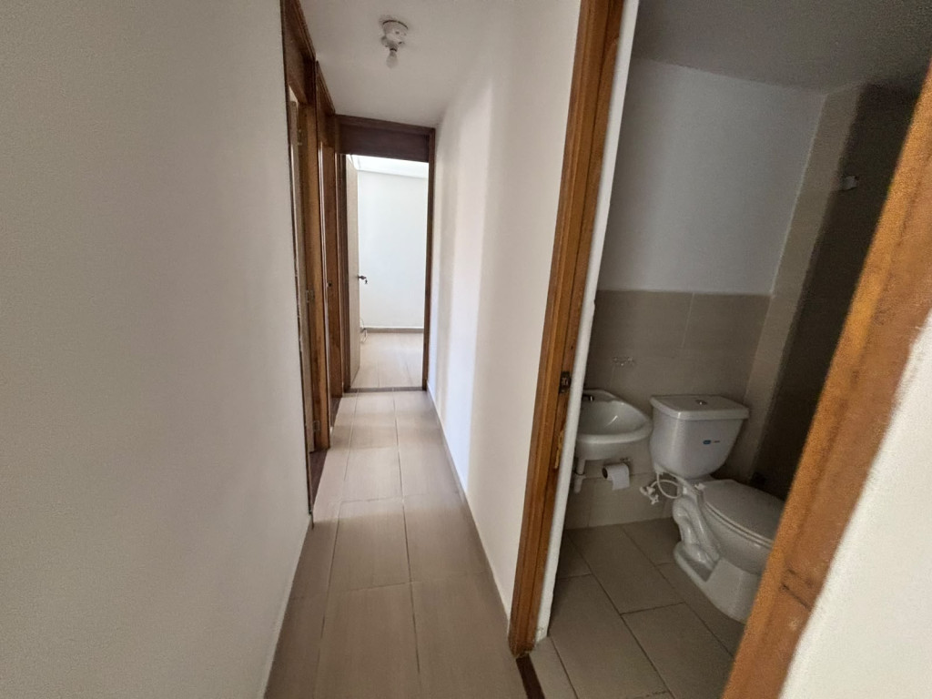 Apartamento en arriendo en Centro, Rionegro · foto 2 de 10