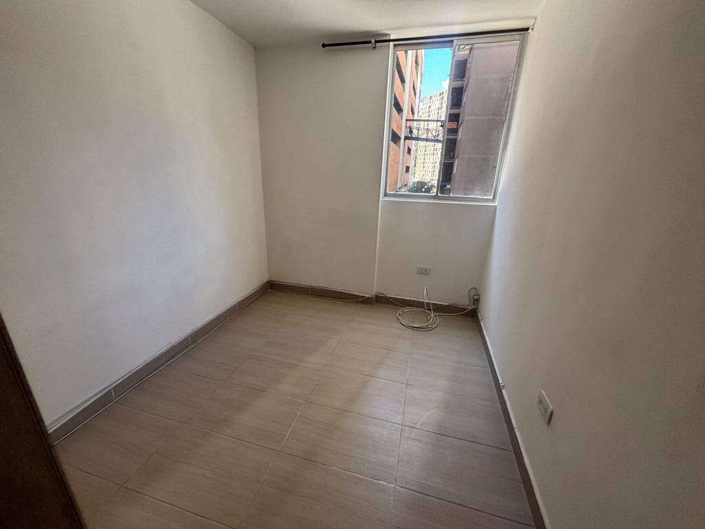 Apartamento en arriendo en Centro, Rionegro · foto 4 de 10